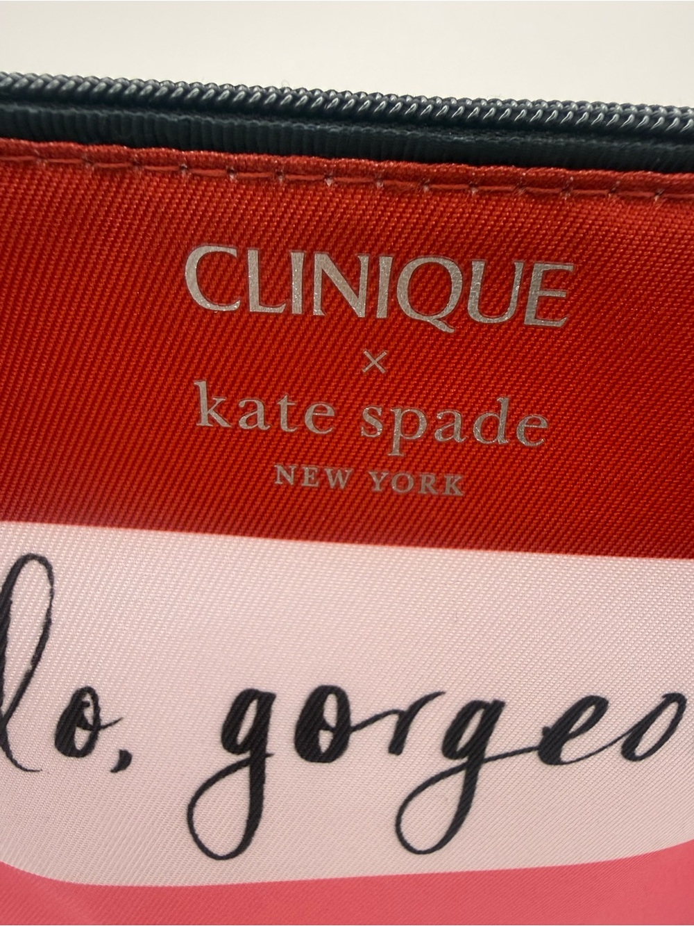 Clinique x Kate Spade LIMITED EDITION Cosmetic Pouch - Picture 3 of 7